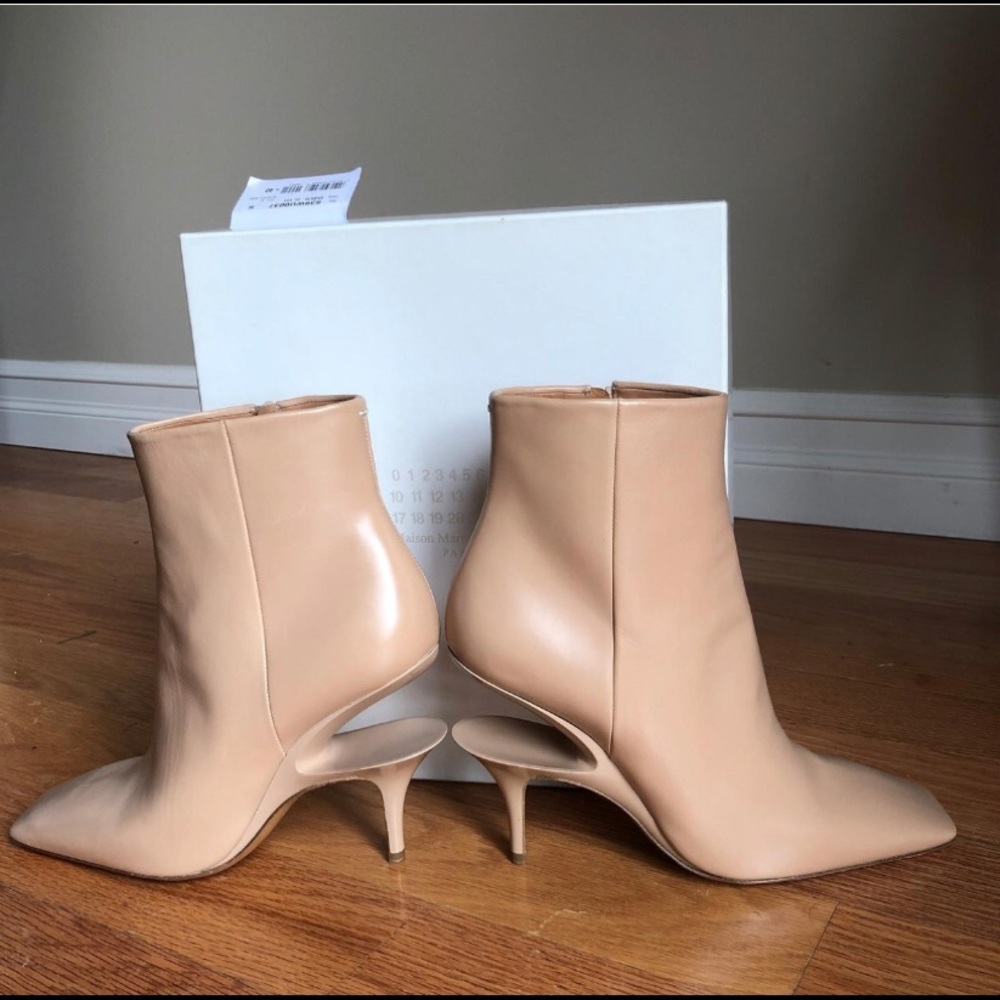 ‼️SOLD‼️Maison Martin Margiela Cut-out Heel Boot - Picture 7 of 9